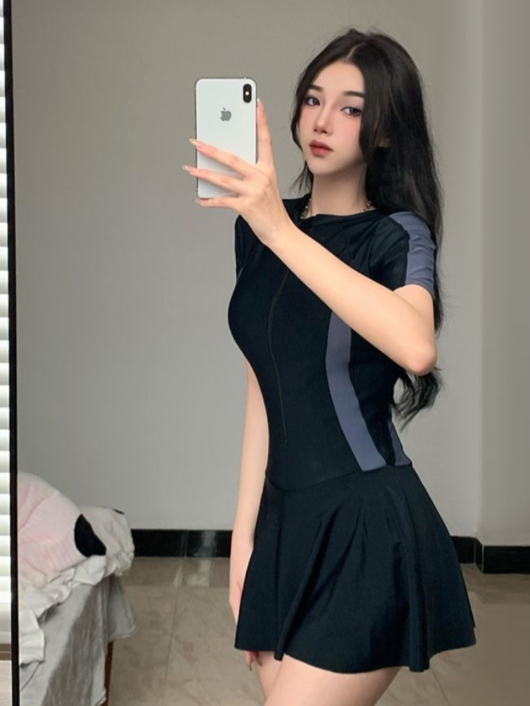 2026 New Women's Modest One Pi - Spa & Wellness Jura Resort Centre De Loisirs Des Franches Montagnes 리뷰 및 가격